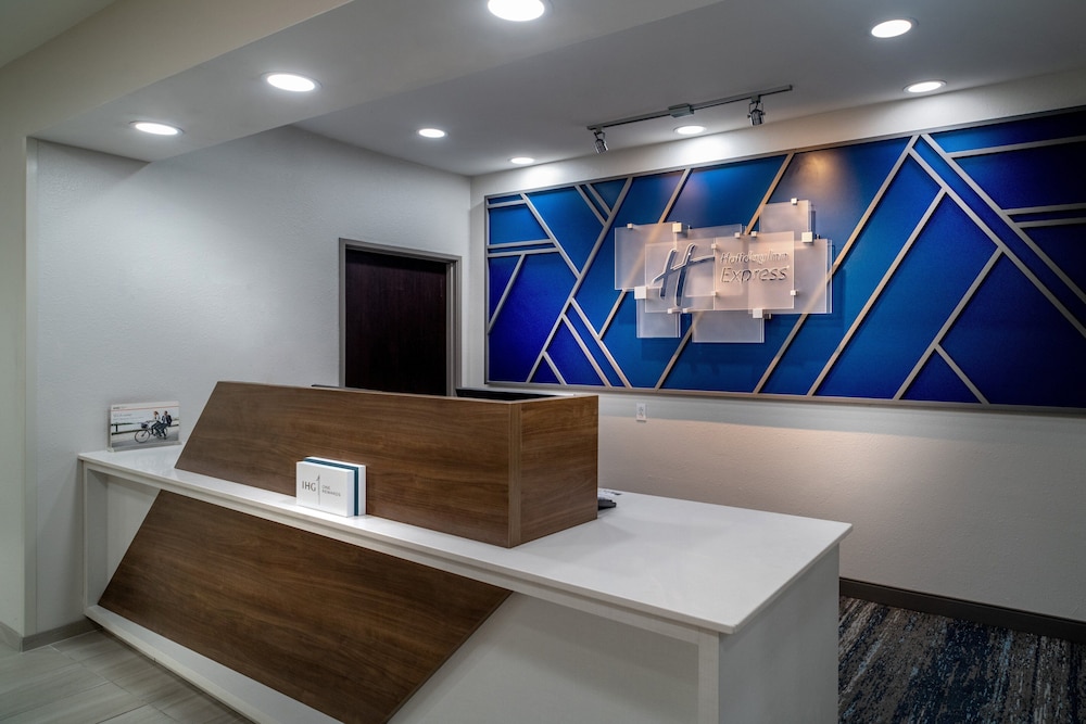 holiday inn express charleston kanawha city by ihg