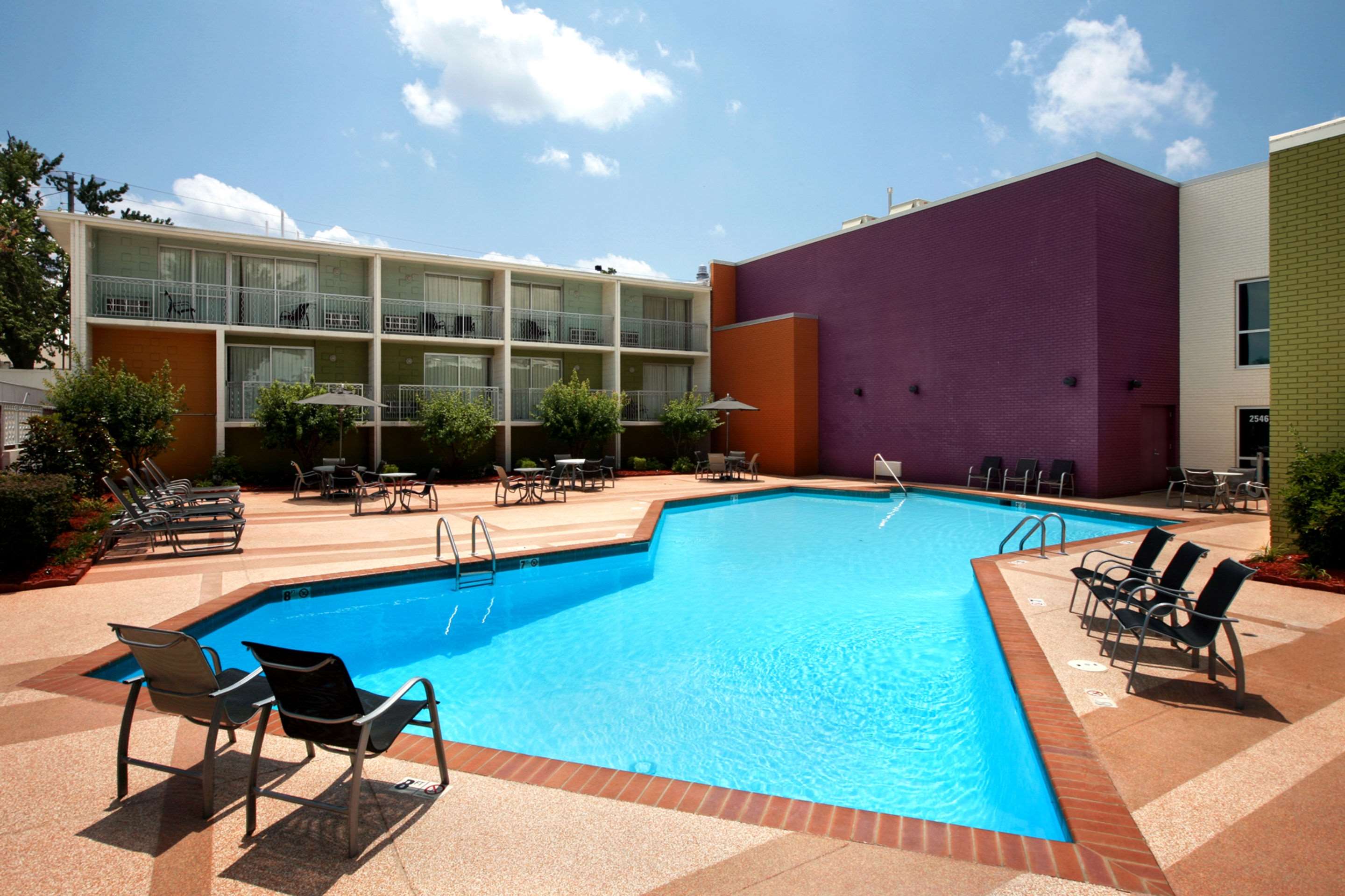 oasis hotel and conv center ascend hotel collection