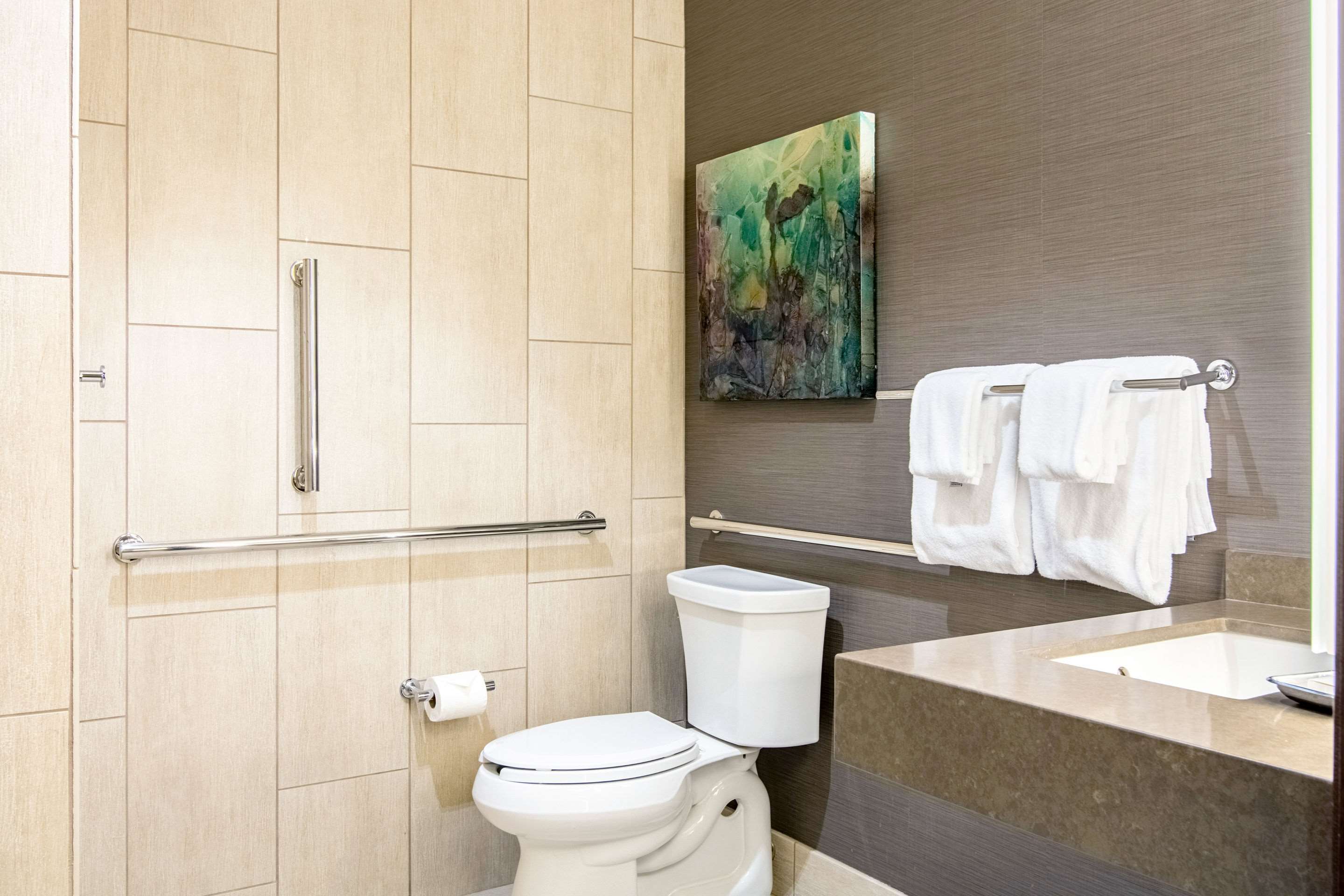 oasis hotel and conv center ascend hotel collection