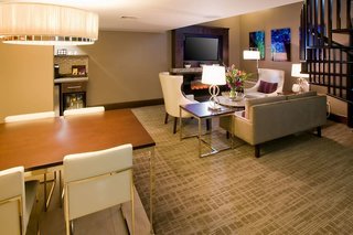 oasis hotel and conv center ascend hotel collection