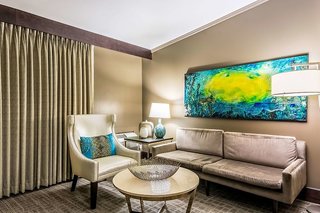 oasis hotel and conv center ascend hotel collection