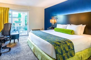 Oasis Hotel & Conv Center, Ascend Hotel Collection,Near Evangel University,3 star