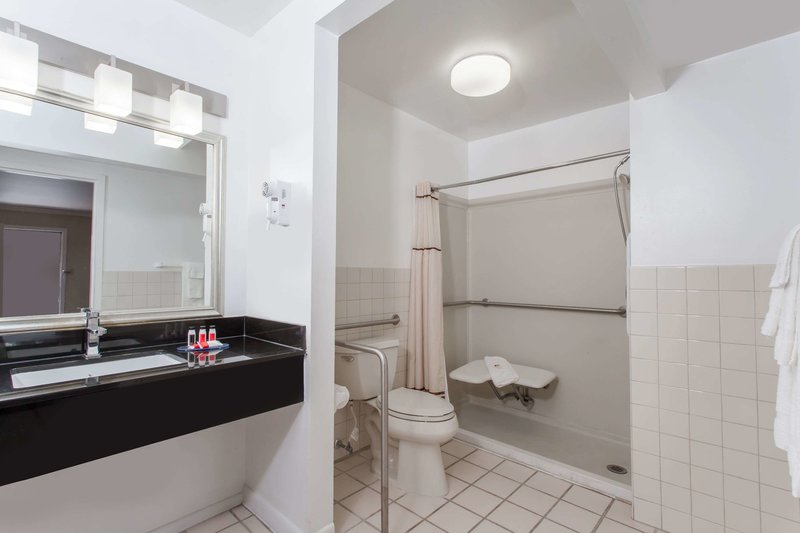 days inn by wyndham wilmington brandywine