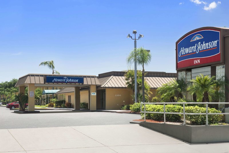 Howard Johnson By Wyndham Winter Haven Fl