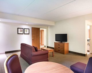 Comfort Inn & Suites Lavale - Cumberland,Lavale>>Cumberland,3 star