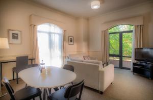 Majestic Old Lion Apartments,Coromandel East>>Adelaide,0 star