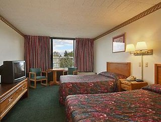 Baymont By Wyndham Batavia - Darien Lake,New York>>Batavia,3 star