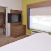 Holiday Inn Express And Suites Omaha-120Th & Maple,,2.5 star