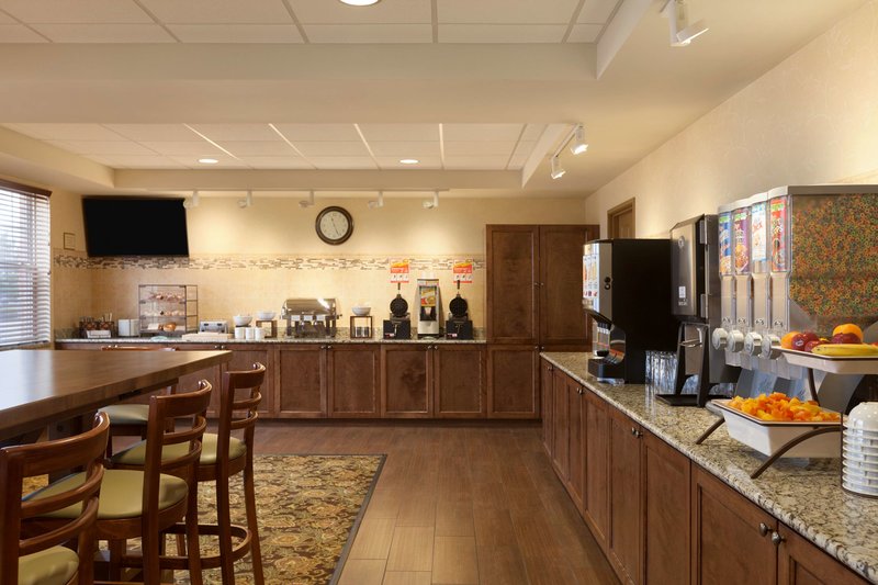 country inn and suites by radisson dundee mi