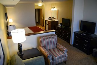 country inn and suites by radisson dundee mi