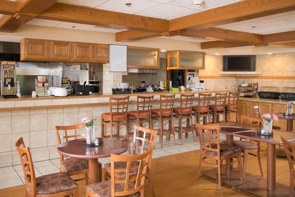 Carlton Lodge Adrian,Michigan>>Adrian,3 star