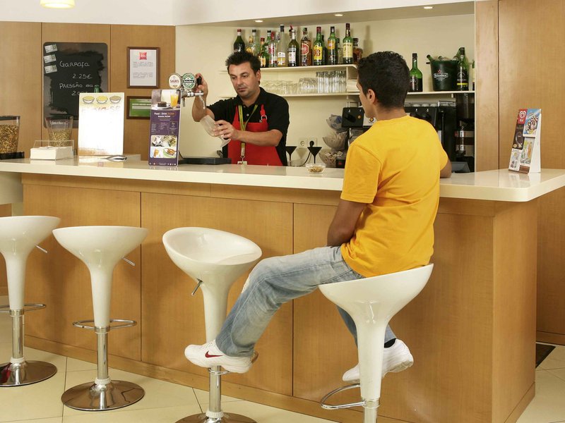 ibis setubal