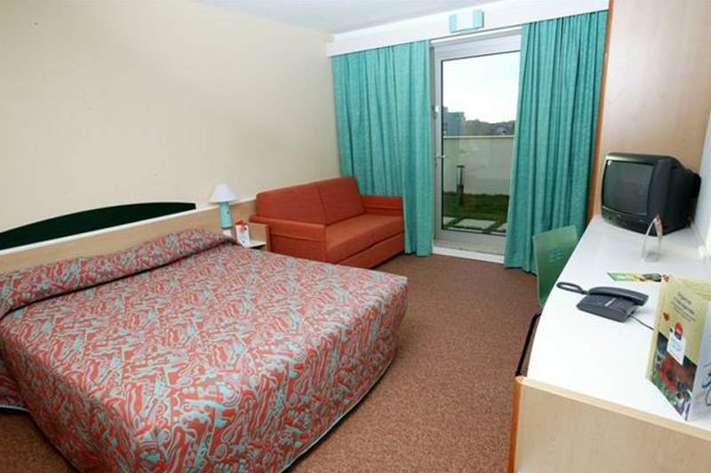 ibis setubal