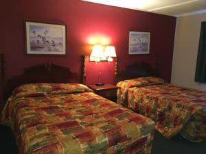 rapids inn and suites