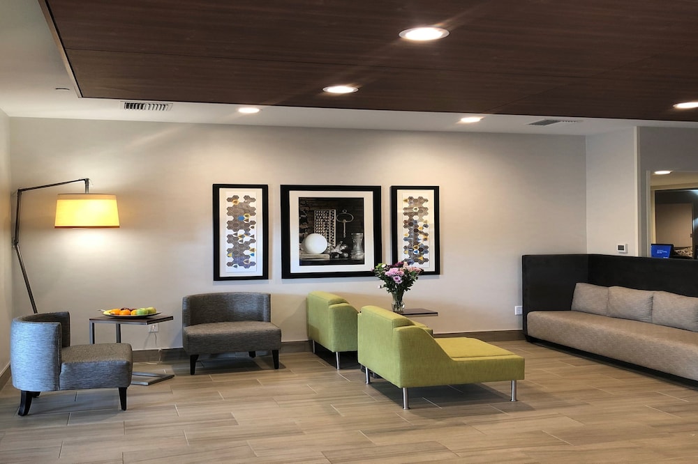 holiday inn express and suites albany by ihg