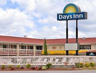 Days Inn By Wyndham Jacksonville Nc,Onslow County>>Jacksonville,2 star