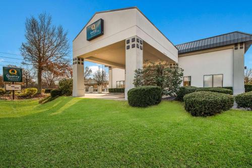 Quality Inn & Suites,Aiken County>>Aiken,3 star