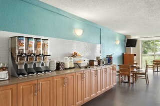 the palms inn and suites