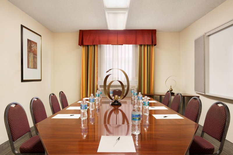 the palms inn and suites