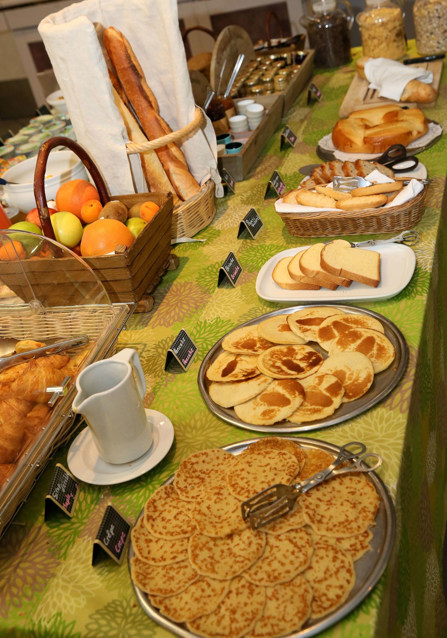 pomo hotel and restaurant