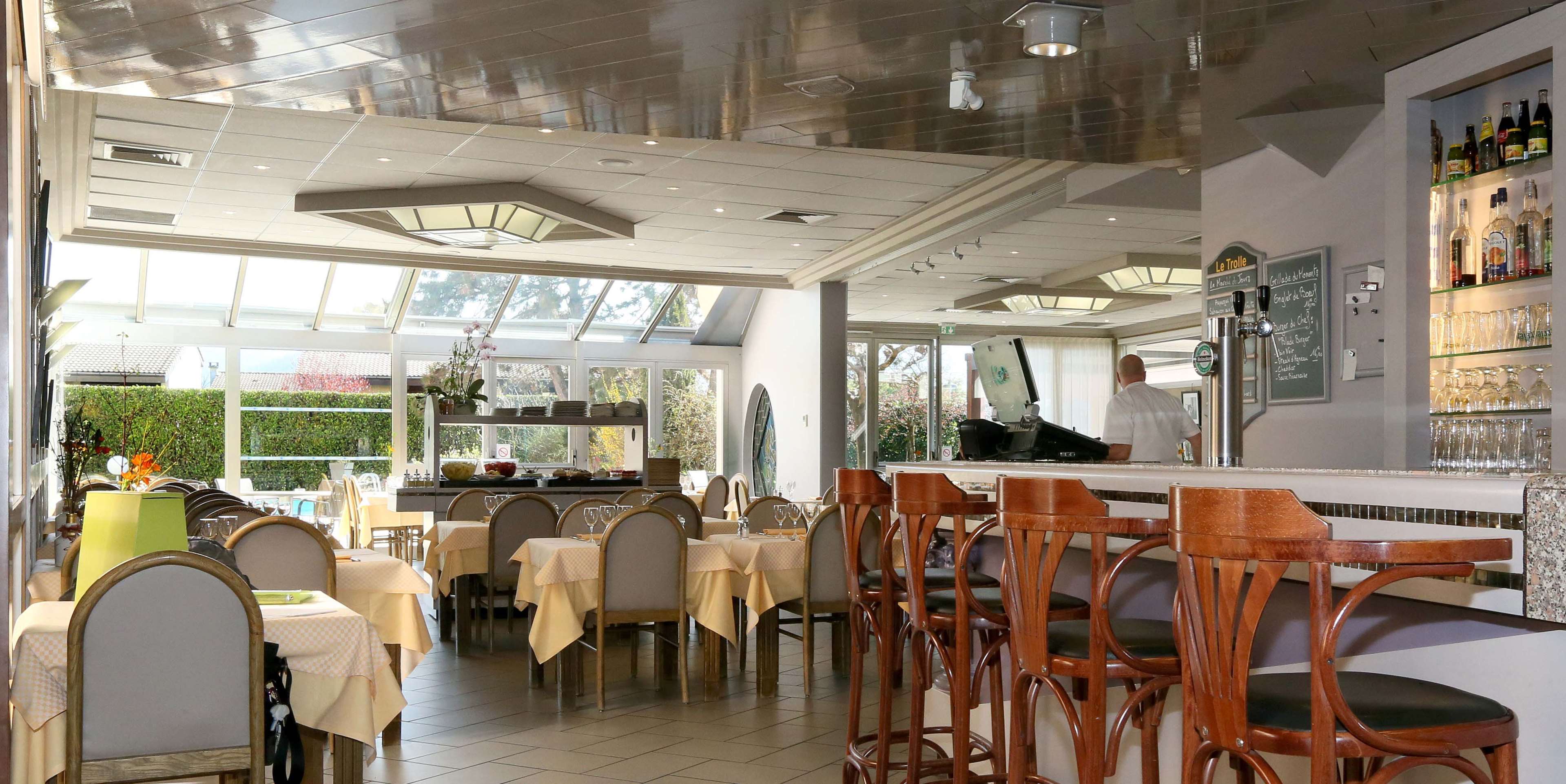 pomo hotel and restaurant