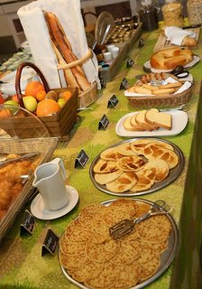 pomo hotel and restaurant