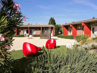 Ibis Montelimar Nord,On A River,3 star