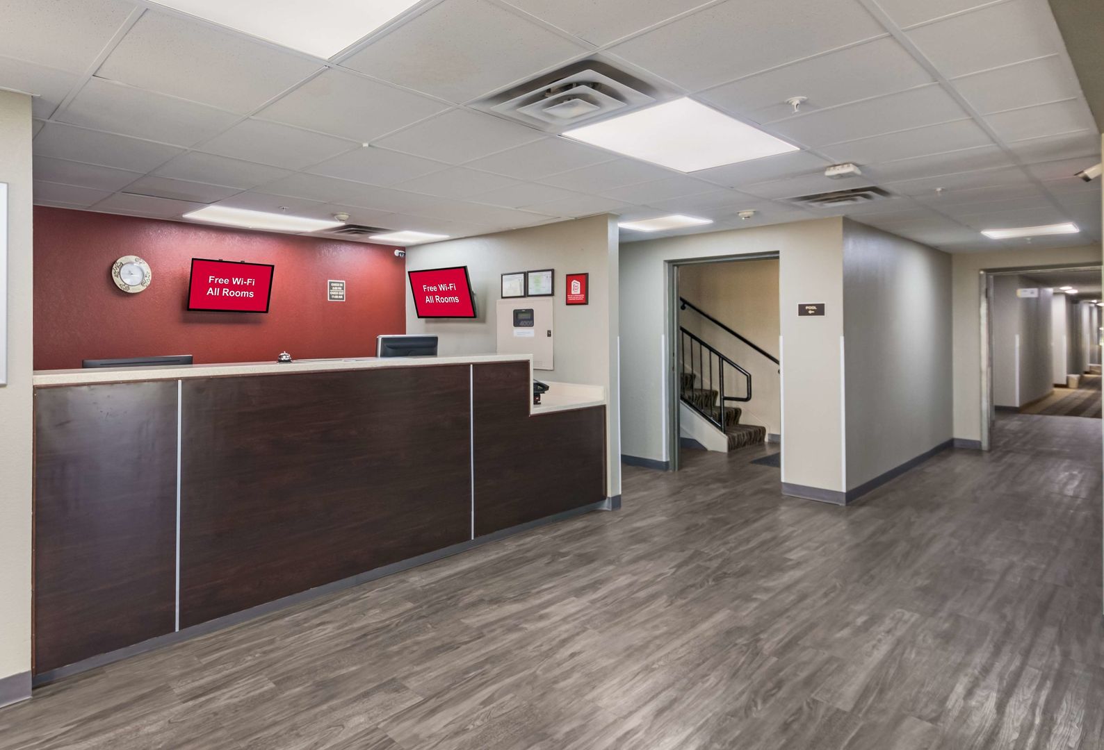 red roof inn and suites austin east manor
