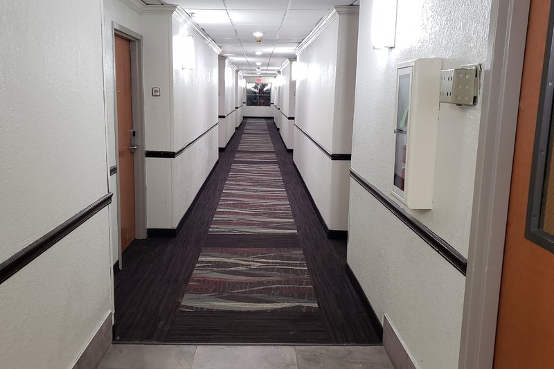 red roof inn and suites vicksburg