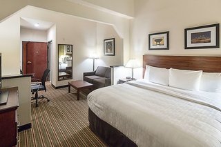 Quality Inn & Suites West Chase,Westchase>>Downtown Houston,3 star