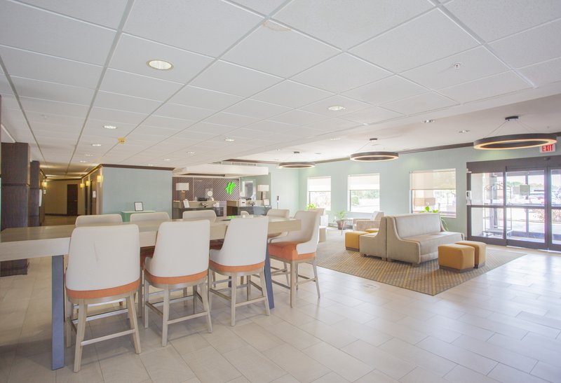 holiday inn and suites spring the woodlands area by ihg
