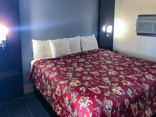 Rodeway Inn & Suites Houston Near Medical Center,South Houston>>Downtown Houston,2 star