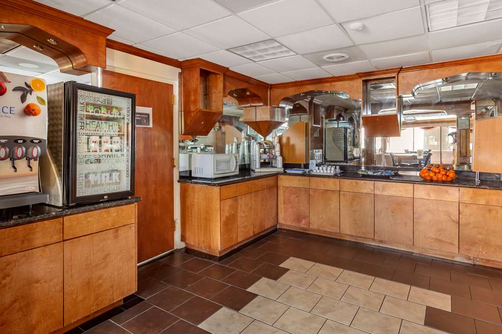 comfort inn and suites houston i 10 west energy corridor