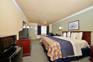 Americas Best Value Inn Houston Hobby Airport,Houston County>>Houston,2 star