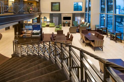 holiday inn express and suites houston north intercontinental by ihg