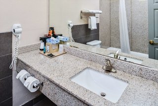 americas best value inn houston at fm 1960 and i 45