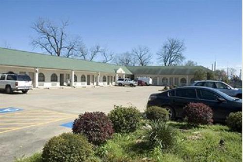 budget host hempstead inn