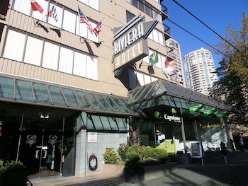 divya sutra suites on robson downtown vancouver