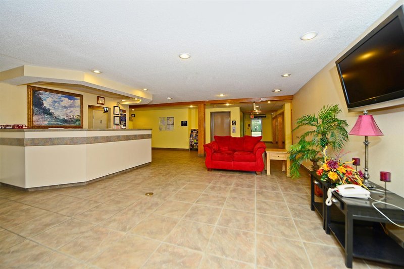 americas best value inn and suites jackson tn
