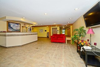 americas best value inn and suites jackson tn