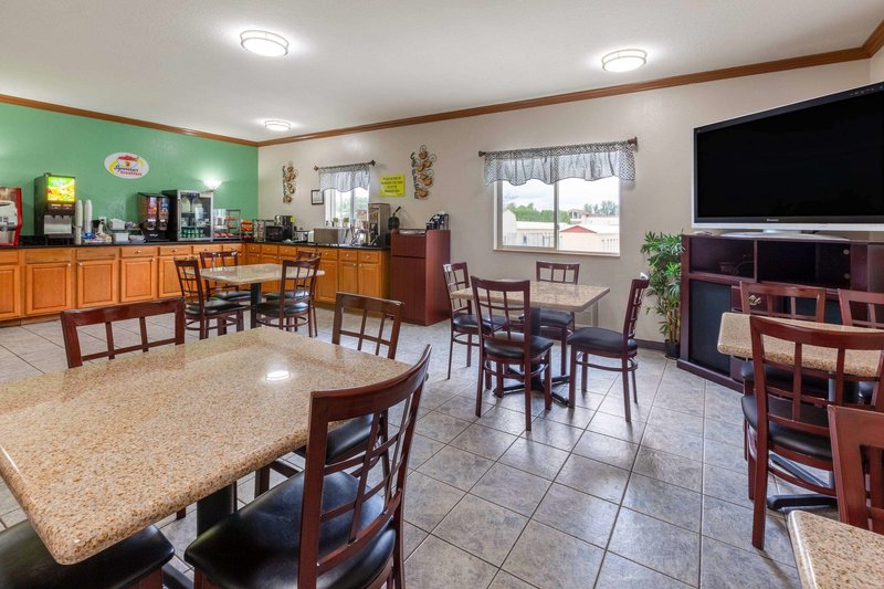 super 8 by wyndham big rapids