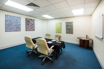 crowne plaza alice springs lasseters by ihg