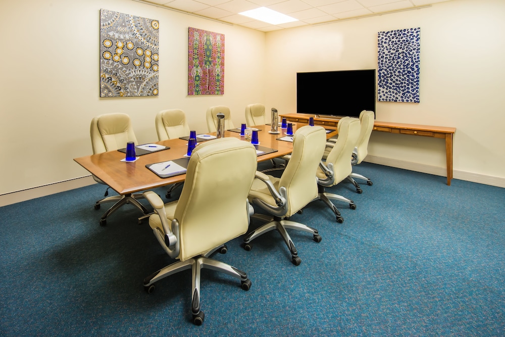 crowne plaza alice springs lasseters by ihg