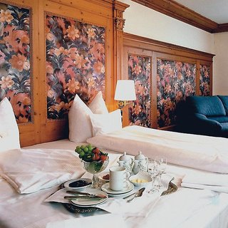 Hotel Central Hof,Franconia>>Bayreuth,4 star