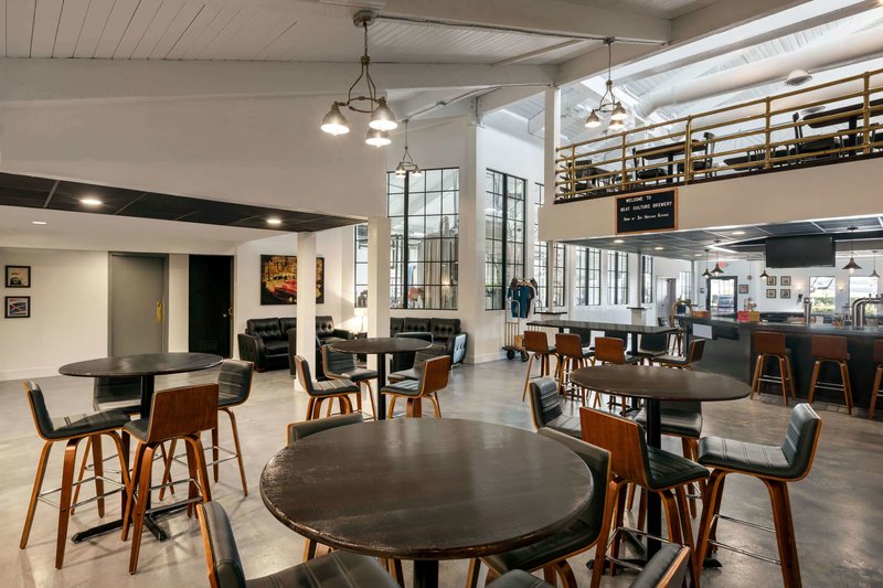 envision hotel miami international airport