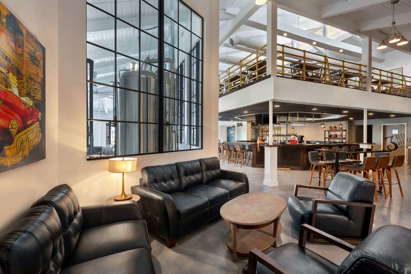 envision hotel miami international airport