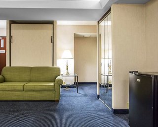 quality inn schaumburg chicago near the mall