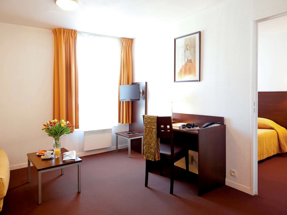 aparthotel adagio access paris saint denis pleyel