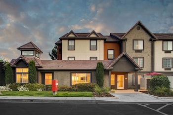 towneplace suites by marriott fresno