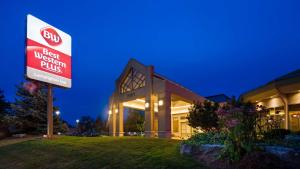 Best Western Plus Lamplighter Inn & Conference Centre,Ingersoll>>Central Elgin,3 star